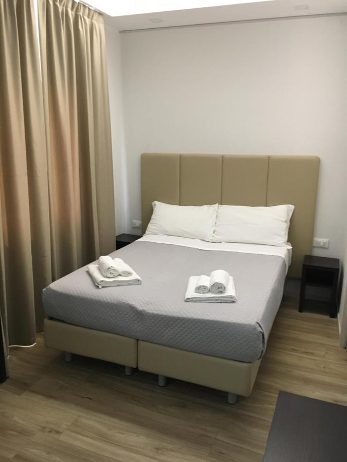 רימיני Hotel Saxon מראה חיצוני תמונה