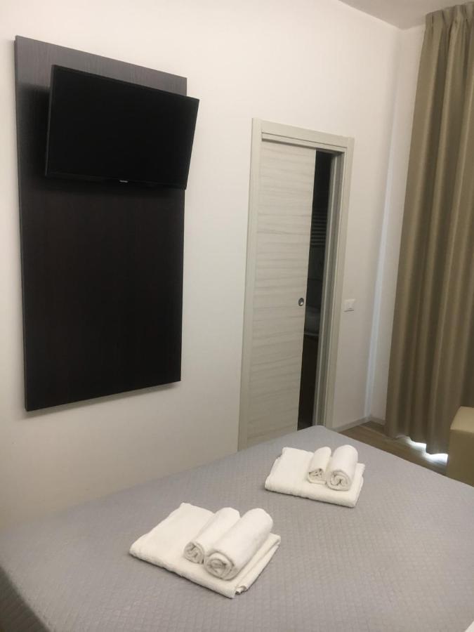 רימיני Hotel Saxon מראה חיצוני תמונה