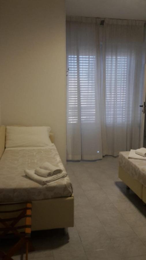 רימיני Hotel Saxon מראה חיצוני תמונה