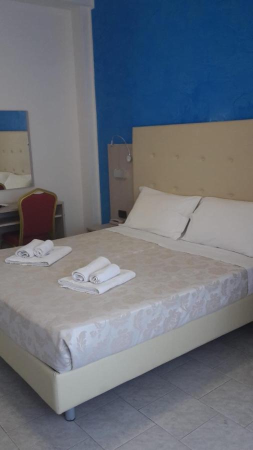 רימיני Hotel Saxon מראה חיצוני תמונה