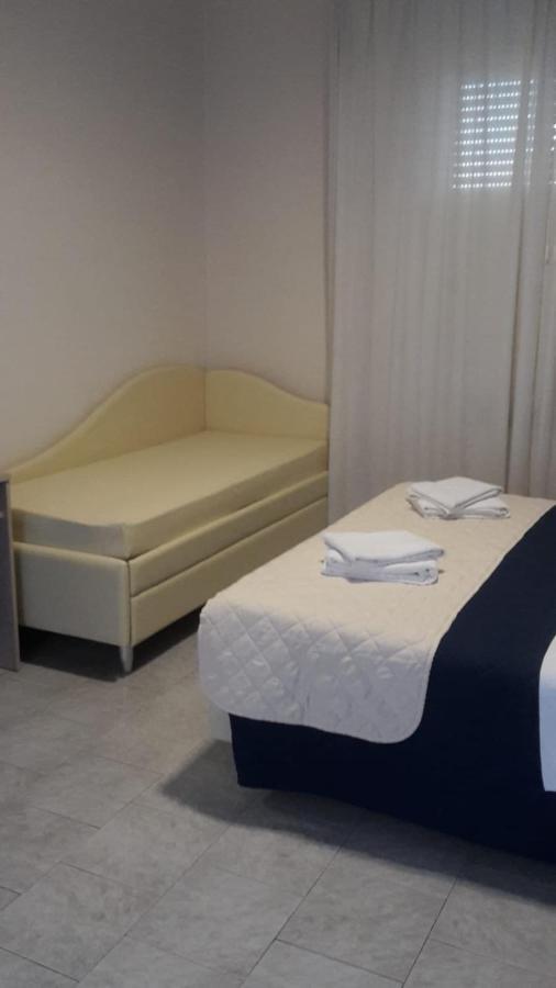 רימיני Hotel Saxon מראה חיצוני תמונה