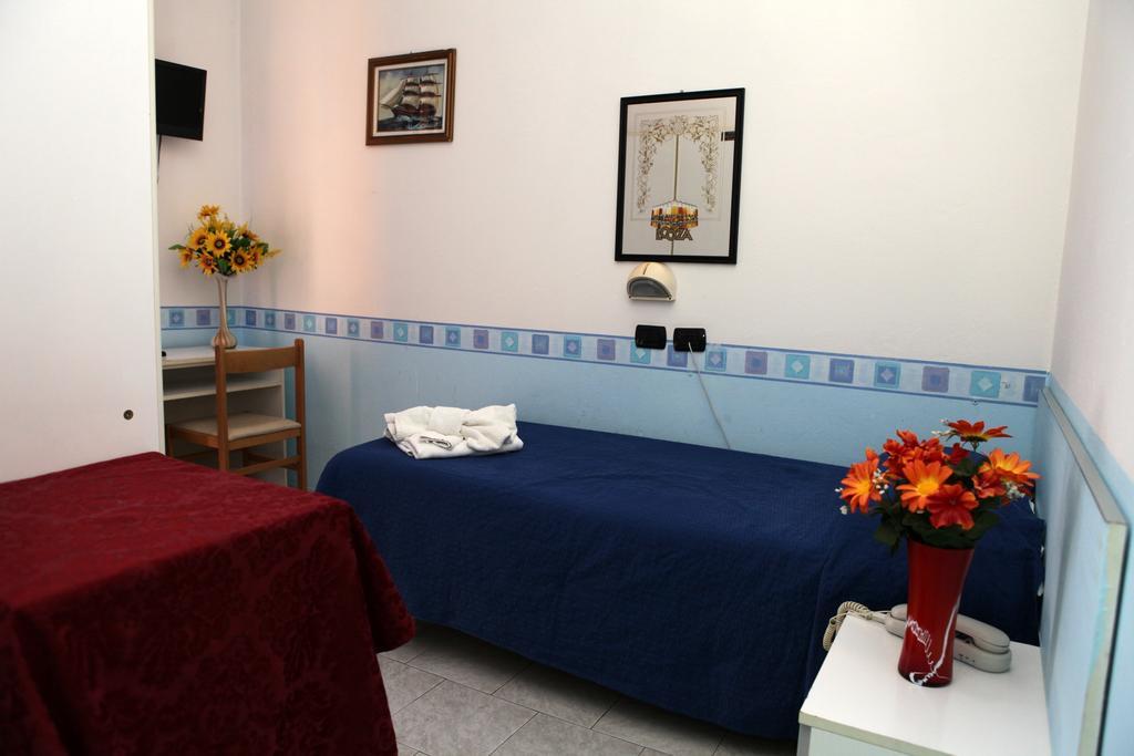 רימיני Hotel Saxon חדר תמונה